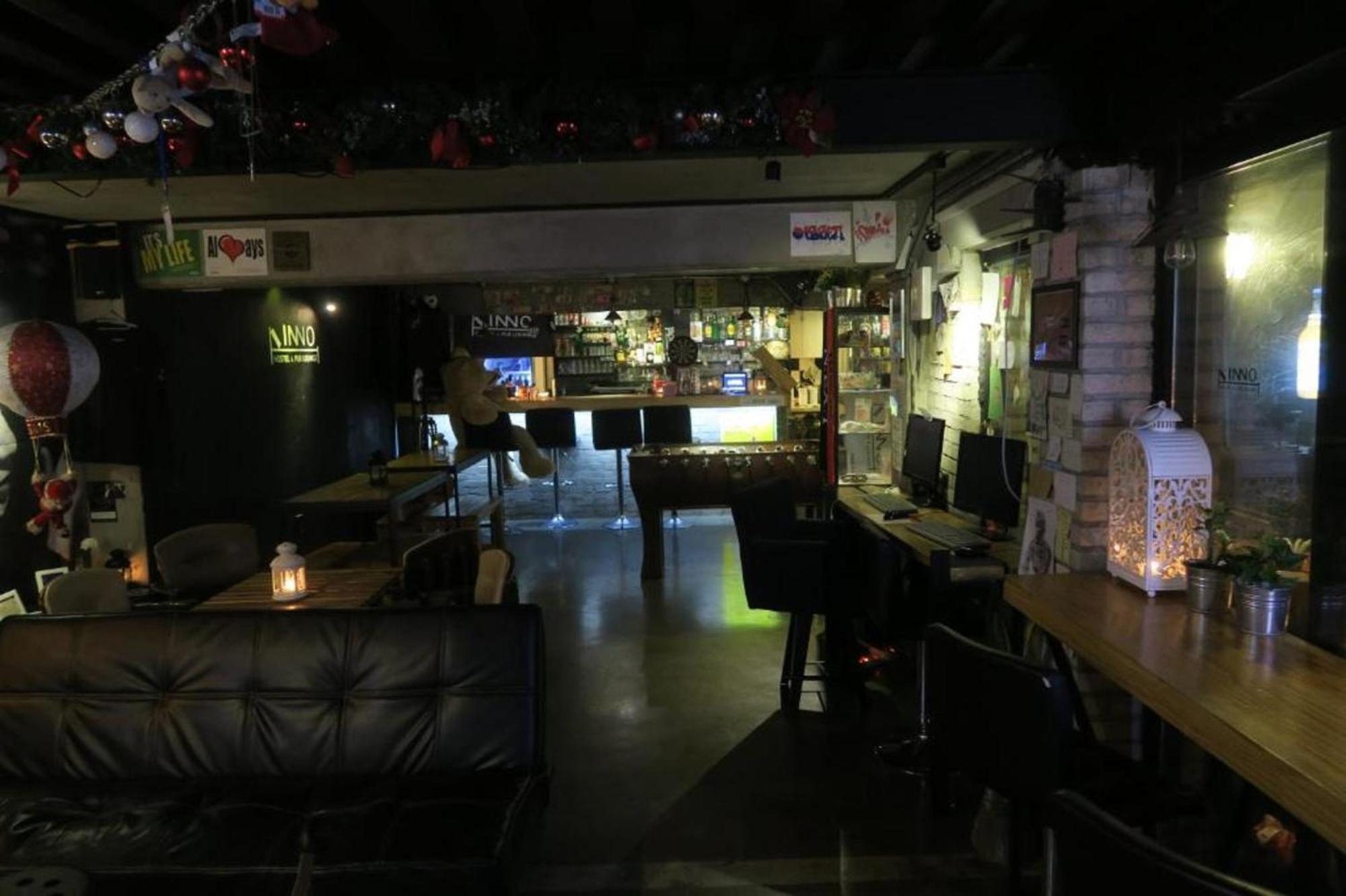 Inno Hostel & Pub Lounge Hongdae Seoul Bagian luar foto