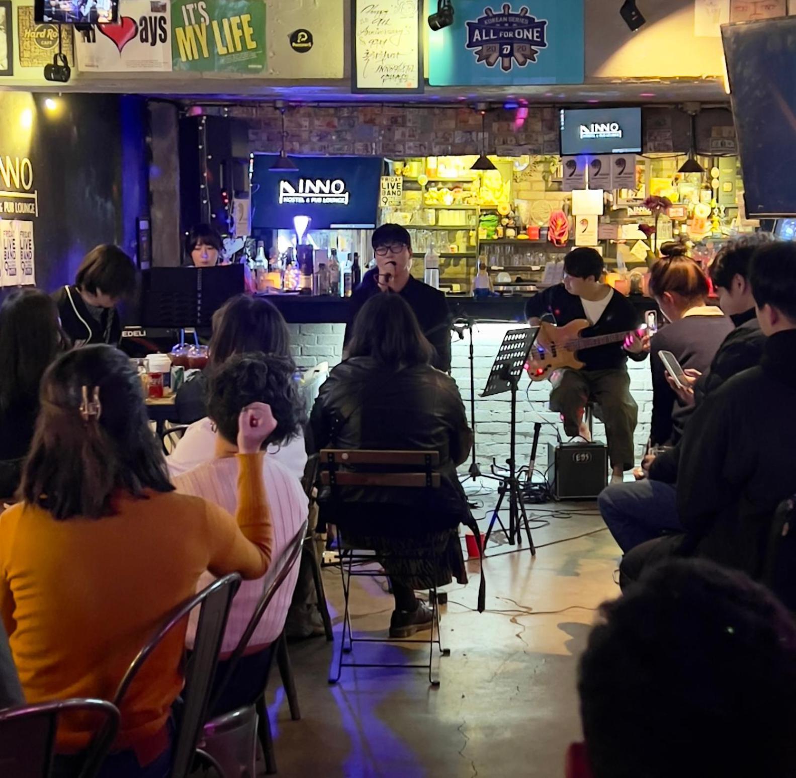 Inno Hostel & Pub Lounge Hongdae Seoul Bagian luar foto